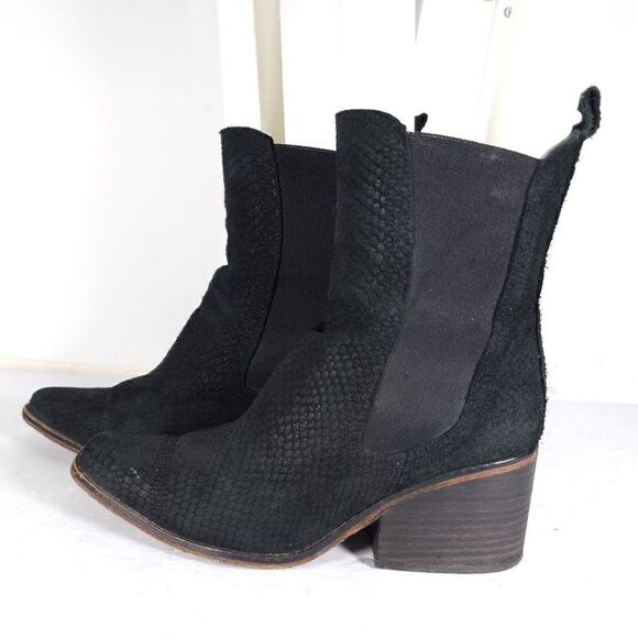 Free People Women's Benson US6,5 EU37 Black Suede Snakeskin Pull On Chelsea Boot - Picture 2 of 12